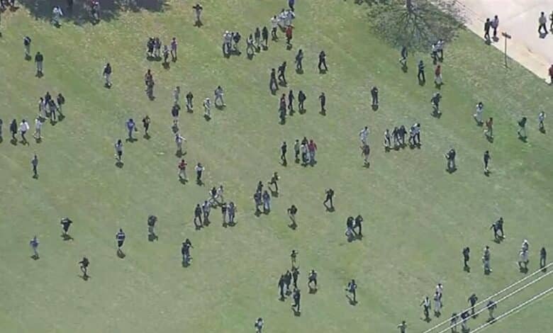 Police that responds to the shooting in high school in Dallas: School District