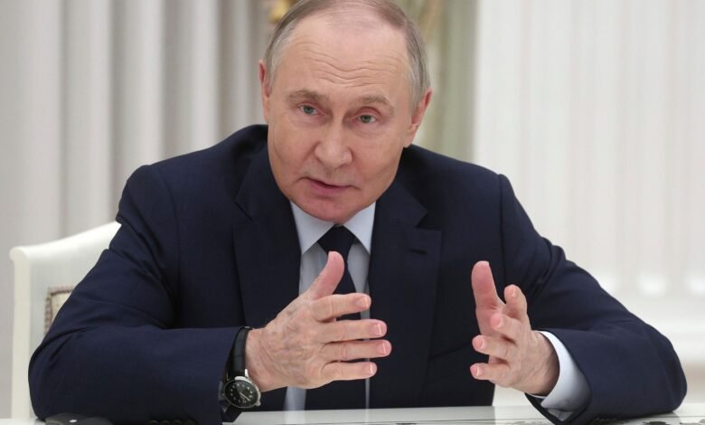Putin declares a temporary Easter truce in Ukraine