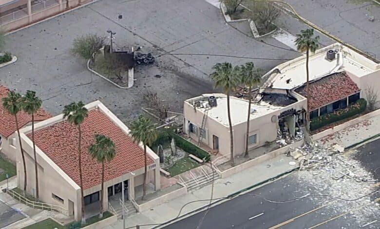 1 dead, at least 5 wounded in explosion outside the Palm Springs fertility clinic