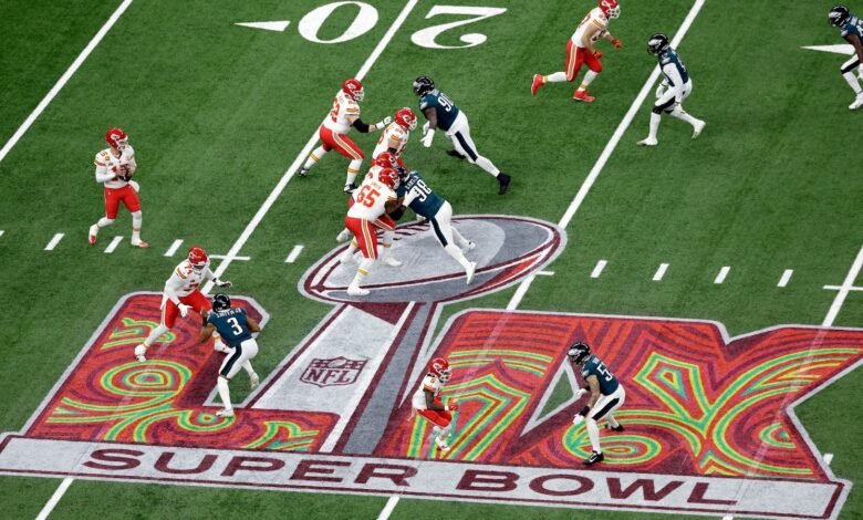 Eagles get rival Cowboys for NFL regular-season opener on Sept. 4