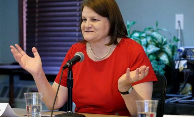 Milwaukeeh Judge Hannah Dugan accused of a large jury for federal charges