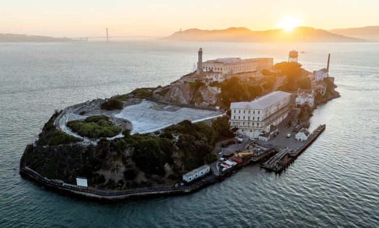 Trump promotes Alcatraz 'very strong as the prison office that evaluates the reopening of the prison