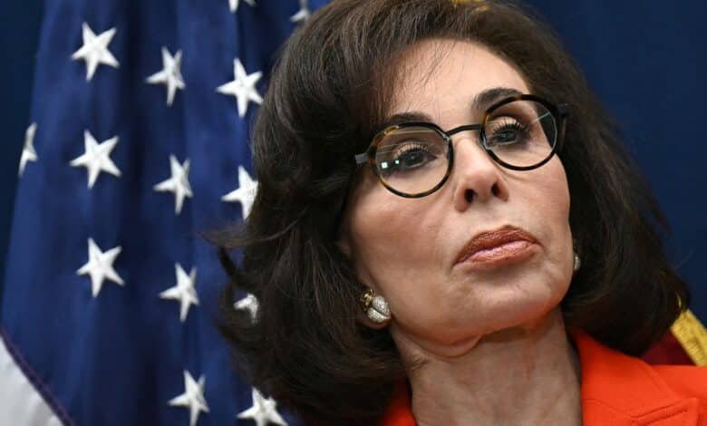 Trump swear in Jeanine Pirro as the main prosecutor in DC