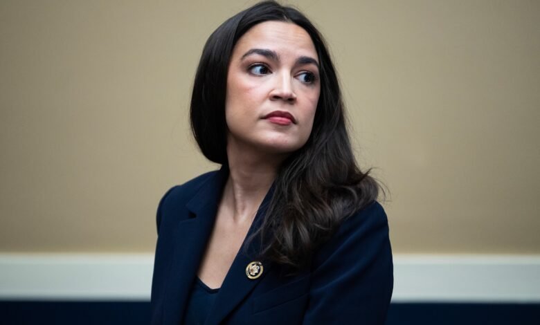 Alexandra Ocasio-Sort Idores Zo Momdani in the New York Management career about malasty chaotic